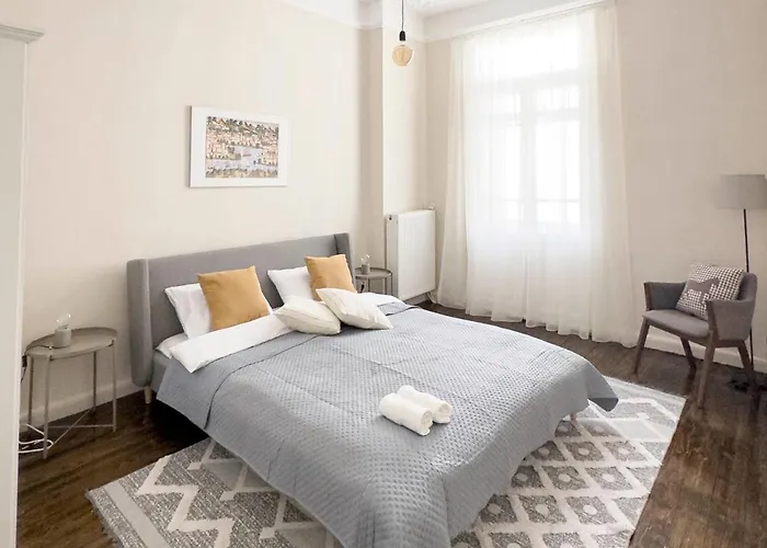 Апартаменты Selanik Home *